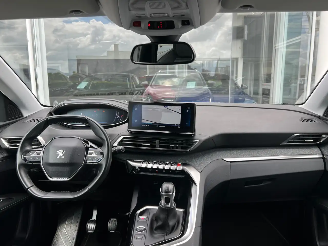 Peugeot 3008 1.2 ESSENCE 130CV / ALLURE / GRAND GPS / CAMERA / CRUISE / CARPLAY, миниатюра 17