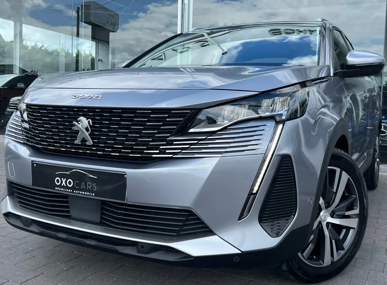 Peugeot 3008 1.2 ESSENCE 130CV / ALLURE / GRAND GPS / CAMERA / CRUISE / CARPLAY