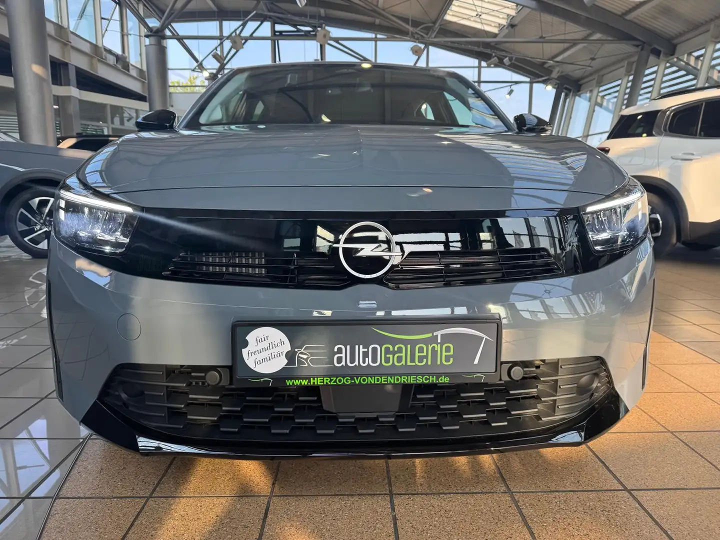 Opel Corsa Corsa 1.2 Direct Injection Turbo Edition - 2