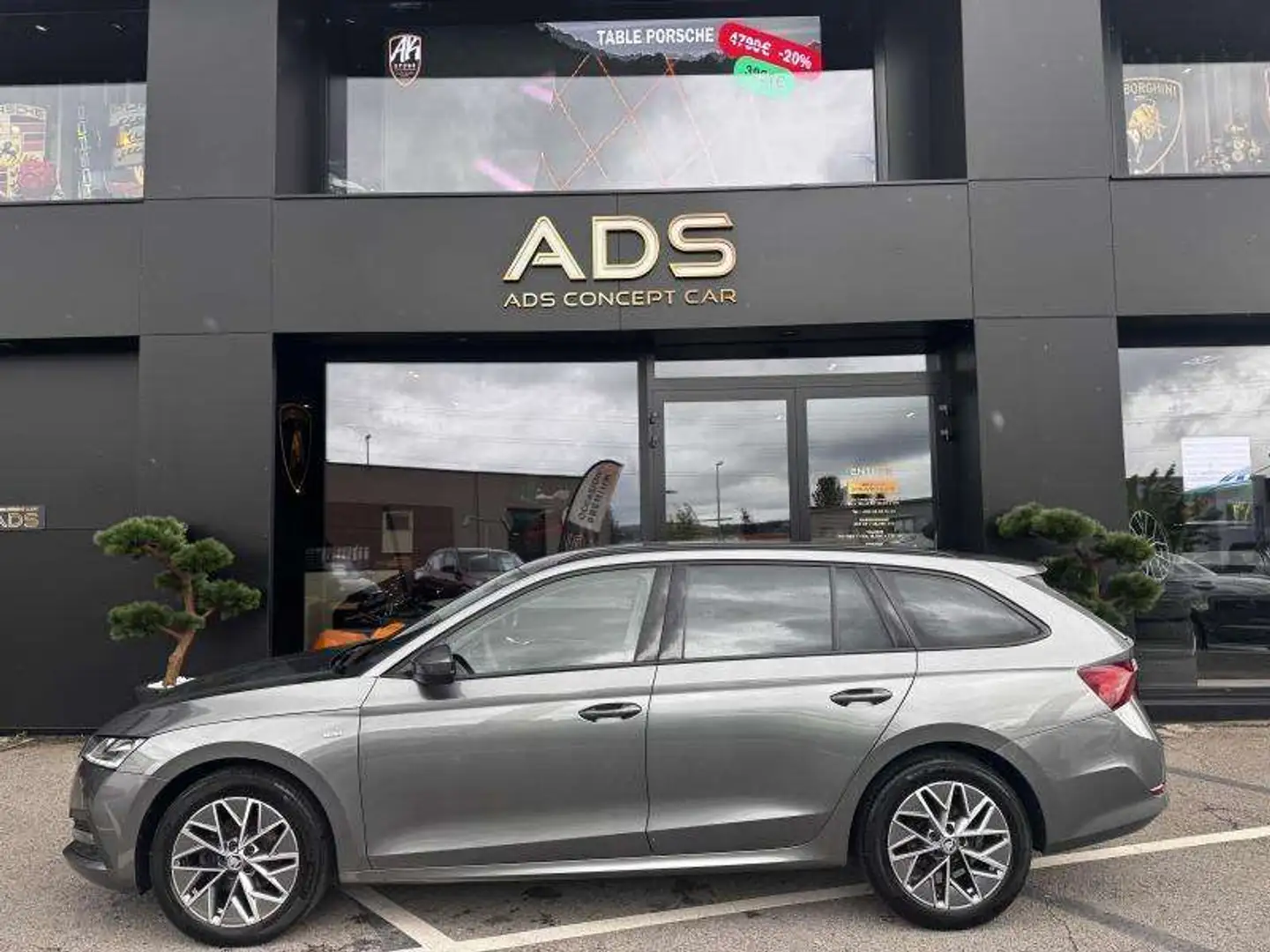 Skoda Octavia Estate Ambition Gris - 2
