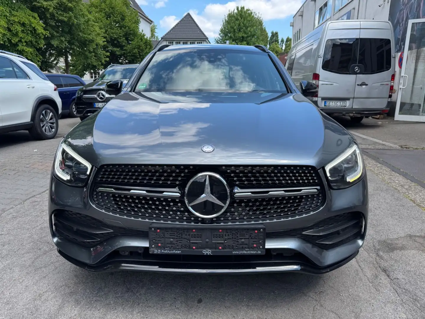 Mercedes-Benz GLC 400 d 4M AMG Night DTR+ Panorama HeadUp DIGI Gri - 2