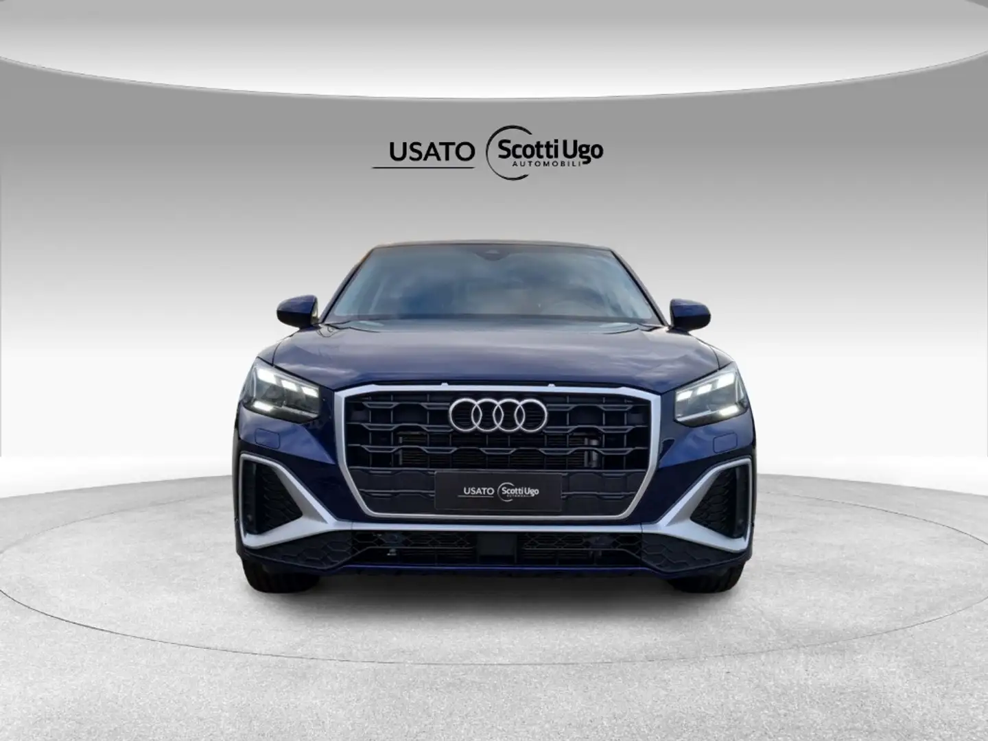 Audi Q2 35 1.5 tfsi S line edition s-tronic Blau - 2