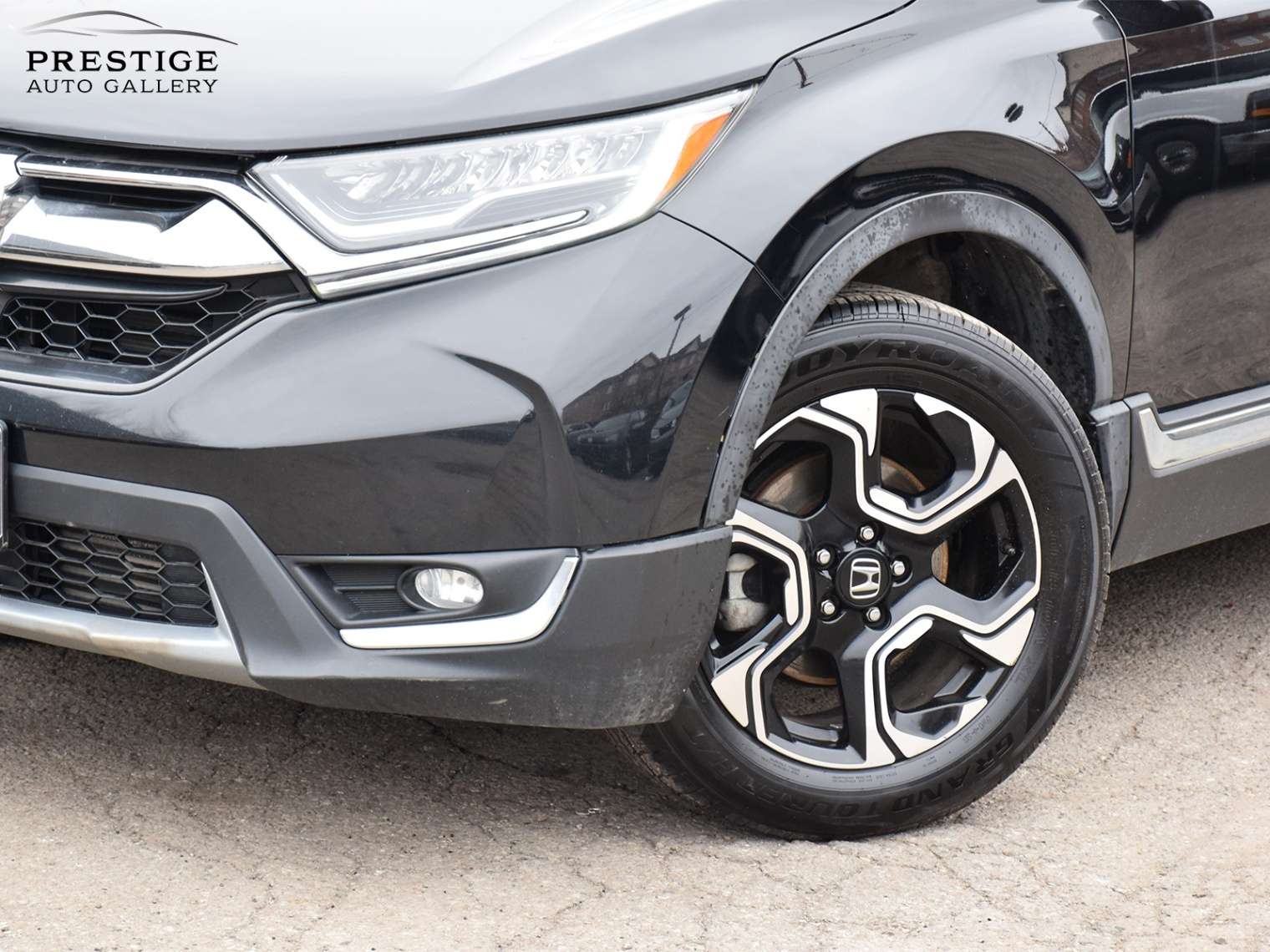 2017 Honda CR-V AWD TOURING SUMMER CLEARANCE SALE — снимка 1