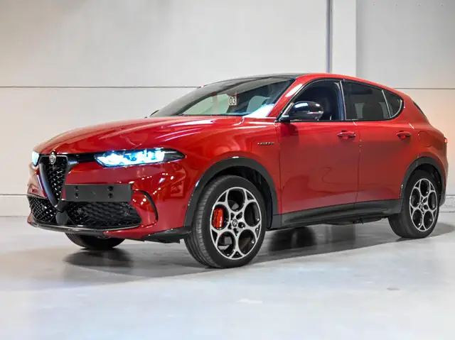 Alfa Romeo Tonale VELOCE Plug-in Hybrid Q4 / 280 / TOIT OUVRANT PANO