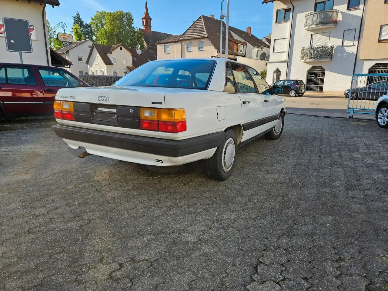Audi 100, foto 4