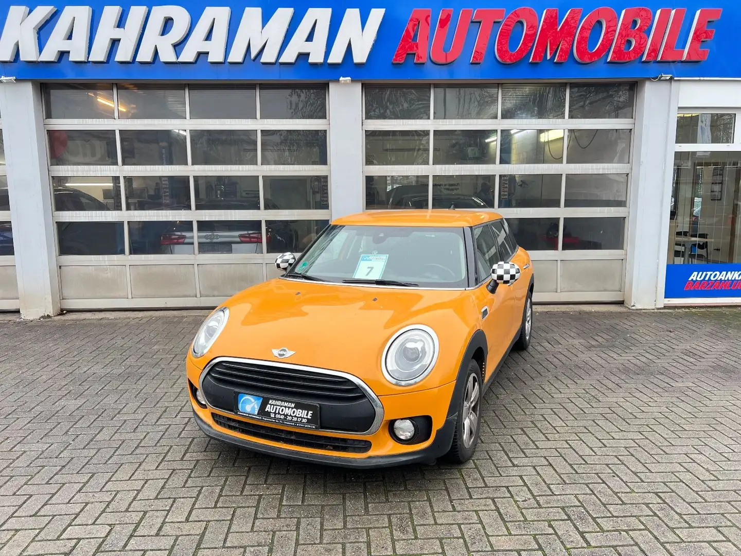 MINI One Clubman One Orange - 1