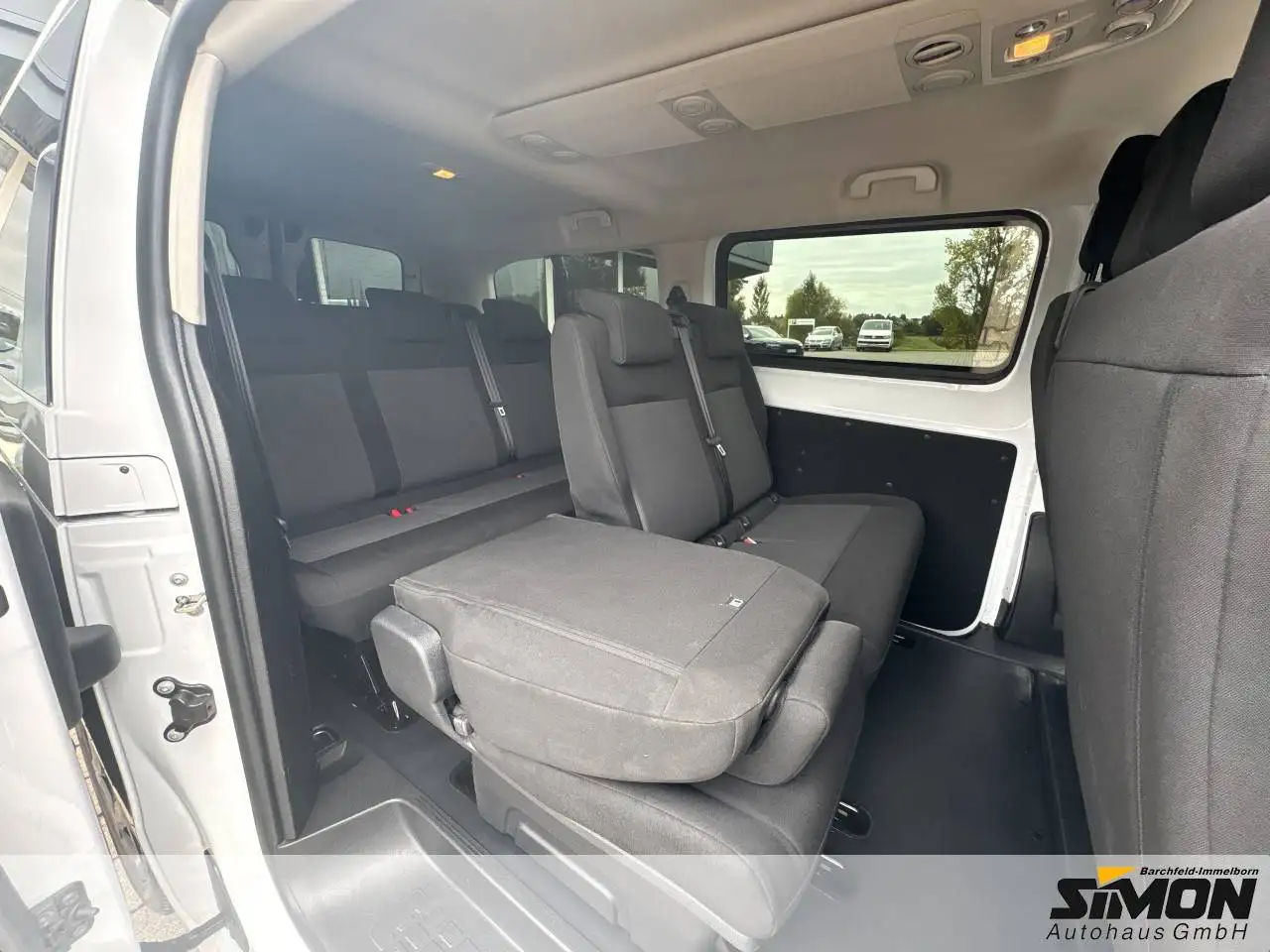 Opel Vivaro Kombi L 2.0 D 177PS 8-Gang Automatik / 9-Sitzer, Navi, PDC, миниатюра 14