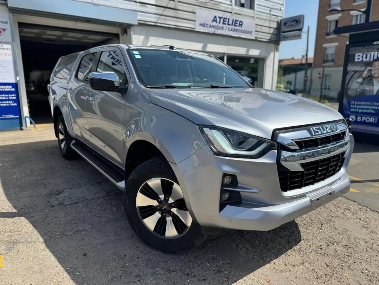 Isuzu D-Max 1.9 TD 163 DOUBLE CABINE LSX Gris - 2