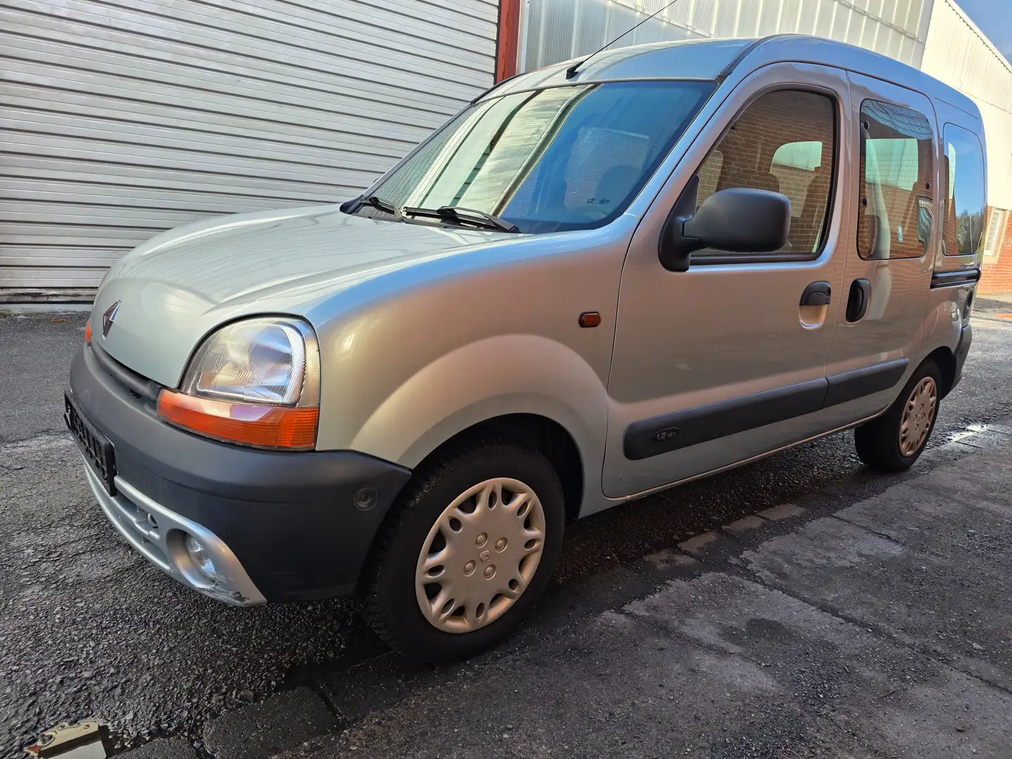 Renault Kangoo Kangoo 1.2 16V Authentique 88000 tkm Grau - 1