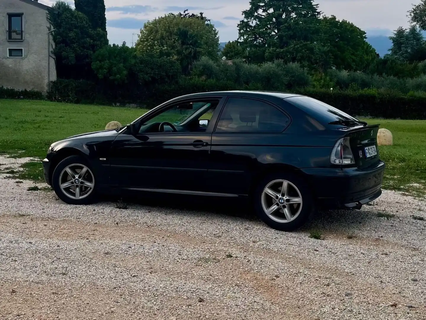 BMW 316 316ti compact Schwarz - 1