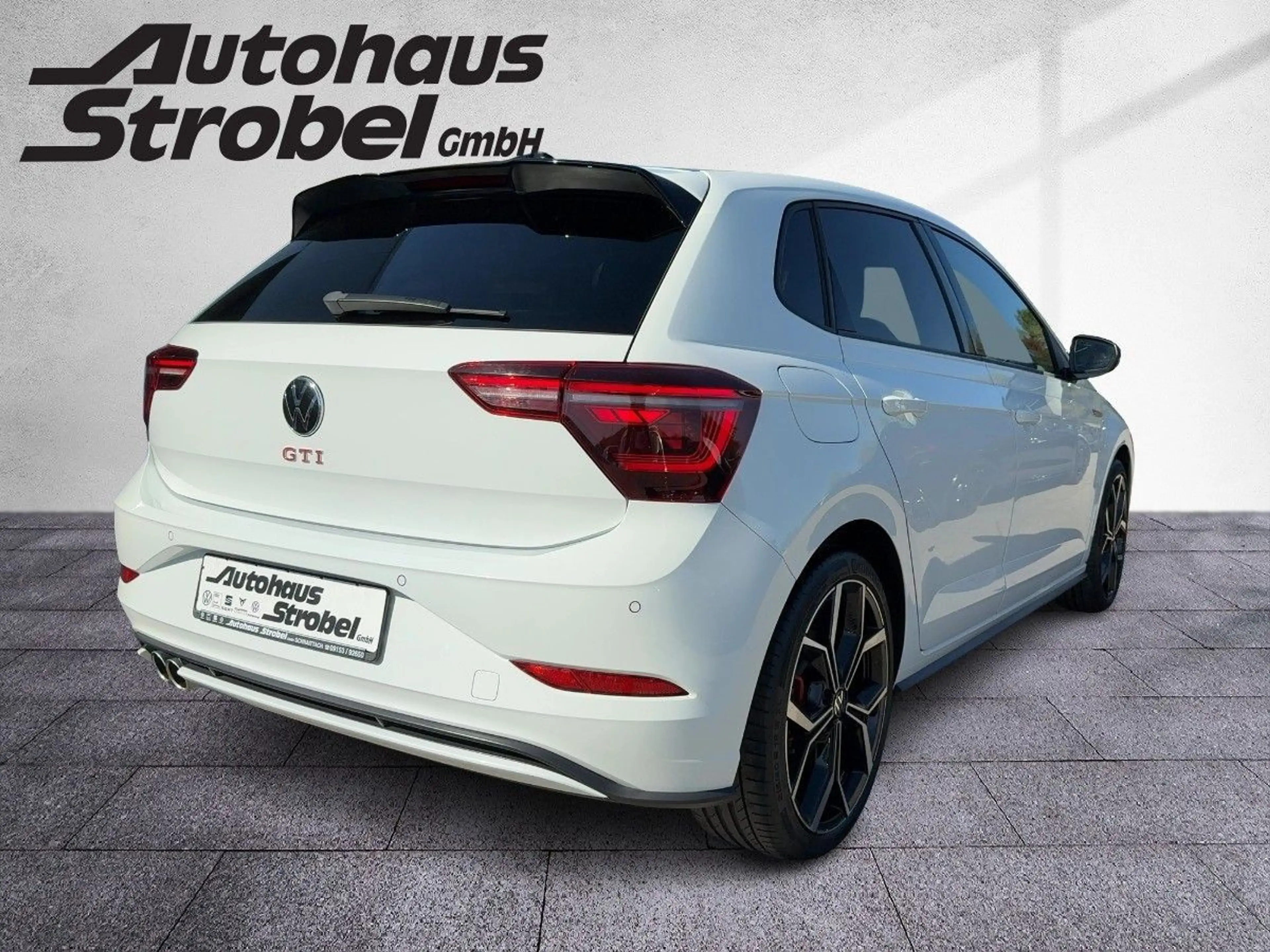 Volkswagen Polo GTI 2.0 TSI DSG ACC Navi LED-Matrix Climatr — photo 6