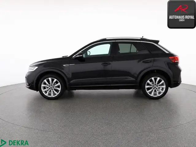 Volkswagen T-Roc view 2