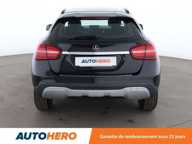 Mercedes-Benz Gla view 5