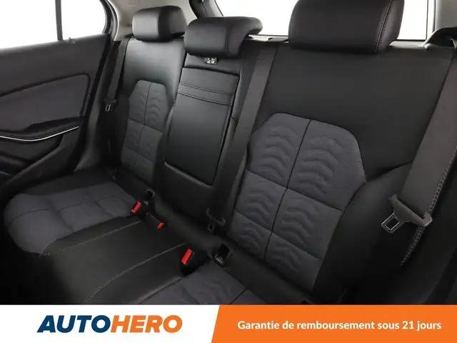 Mercedes-Benz Gla view 14
