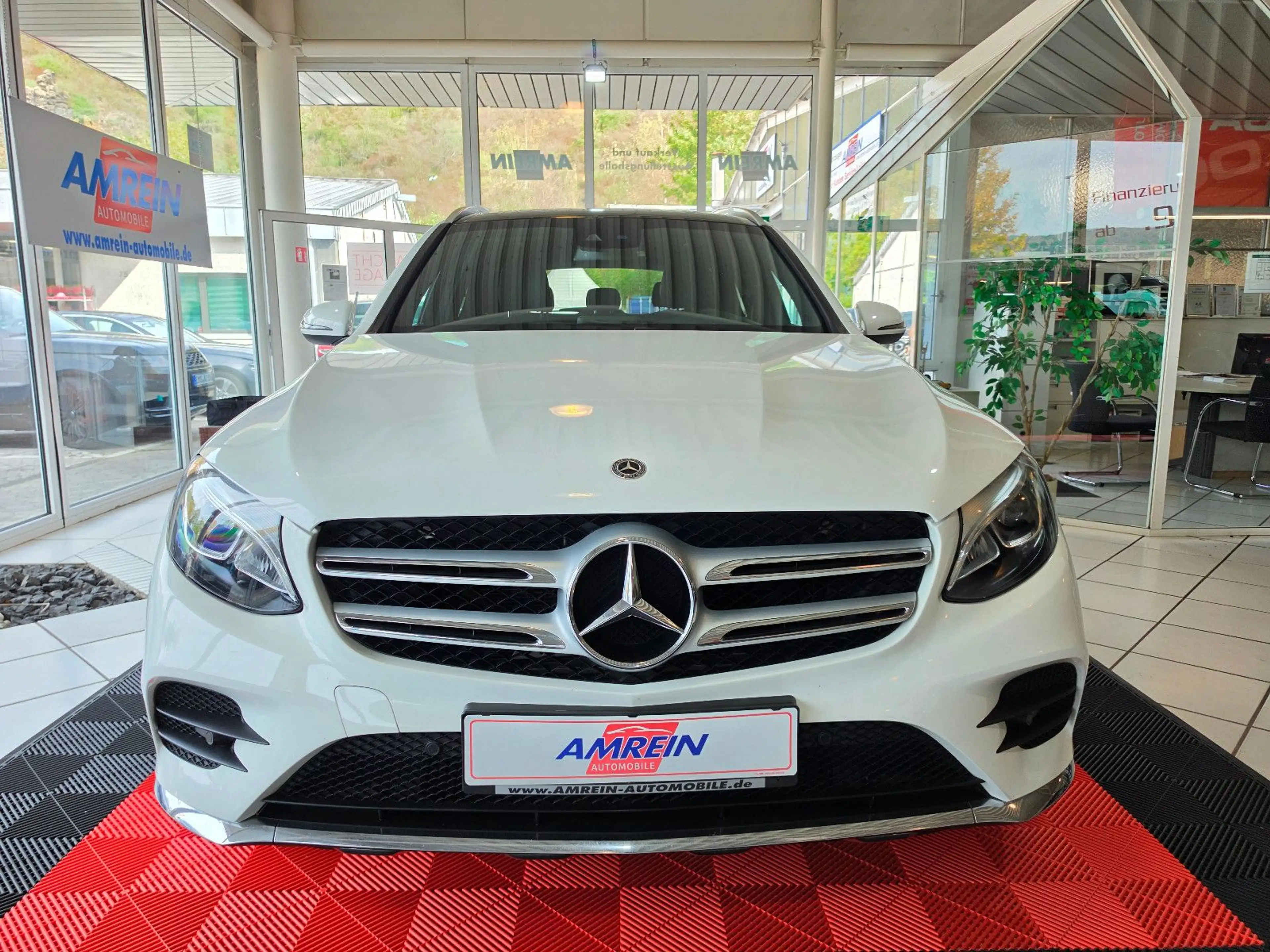 Mercedes-Benz GLC 250 4Matic AMG Line+KEYLESS GO+KAMERA+NAVI+ — photo 2