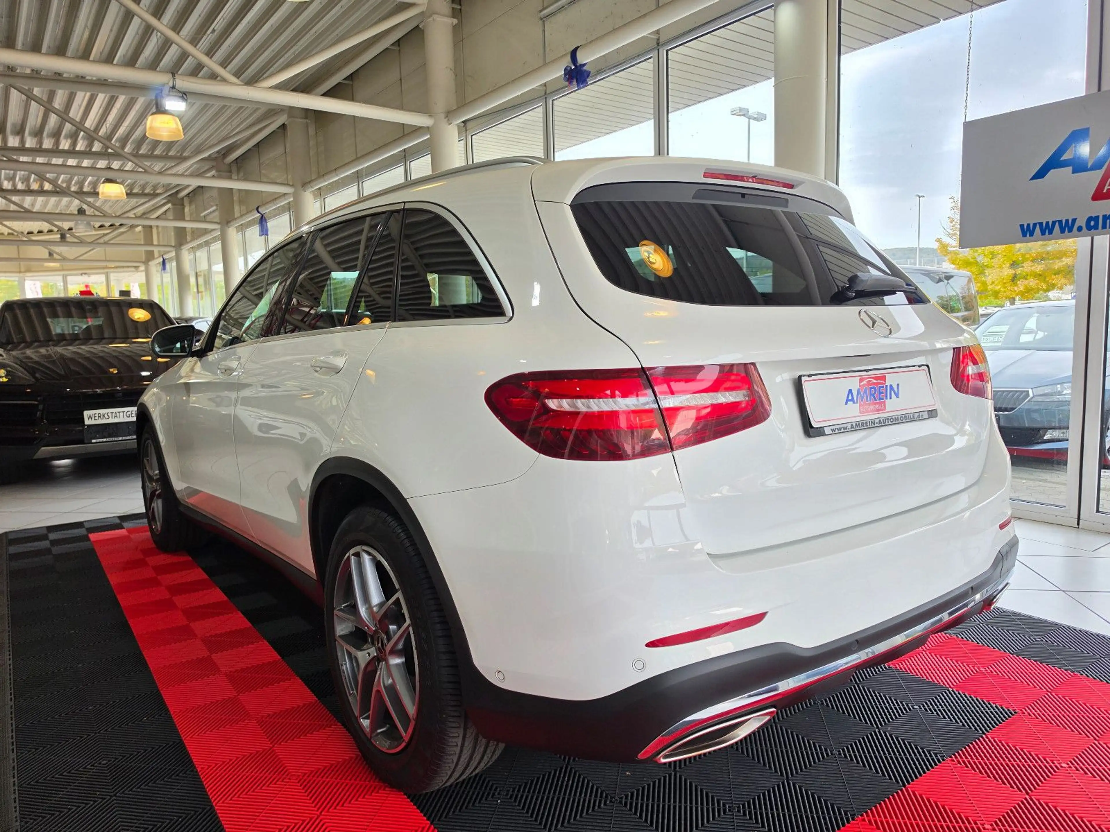Mercedes-Benz GLC 250 4Matic AMG Line+KEYLESS GO+KAMERA+NAVI+ — photo 9