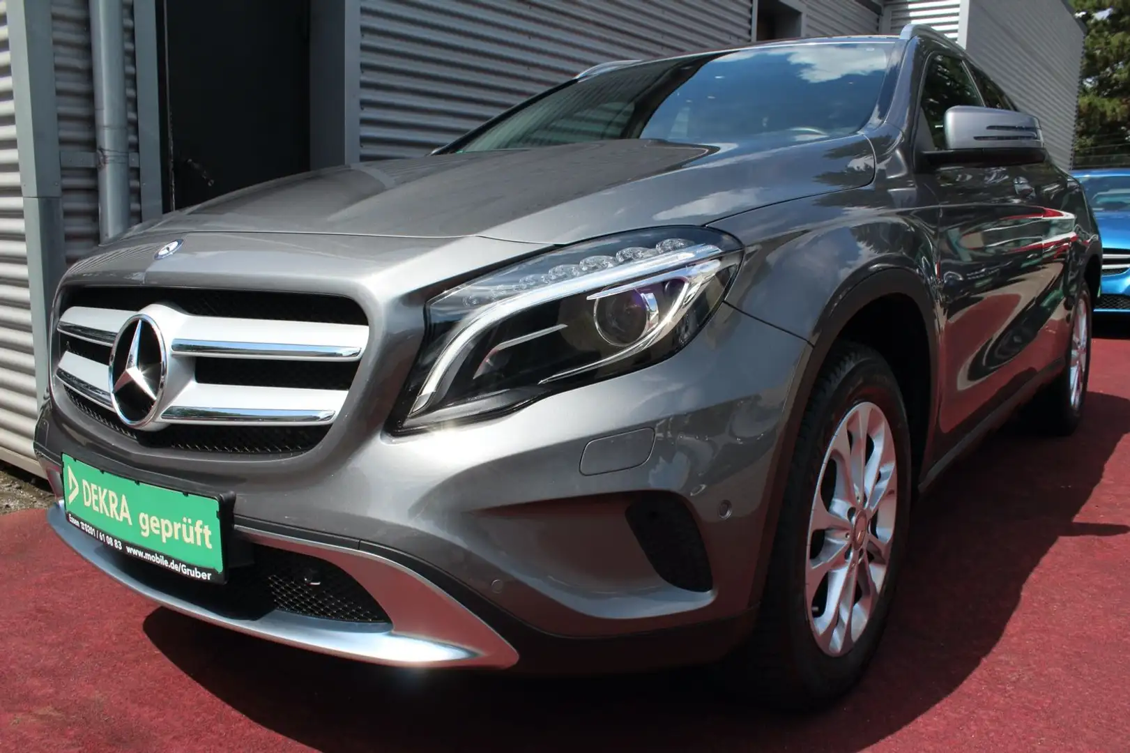 Mercedes-Benz GLA 200 SCORE KLIMA NAVIGATION KAMERA PDC 1.Hd Gris - 1