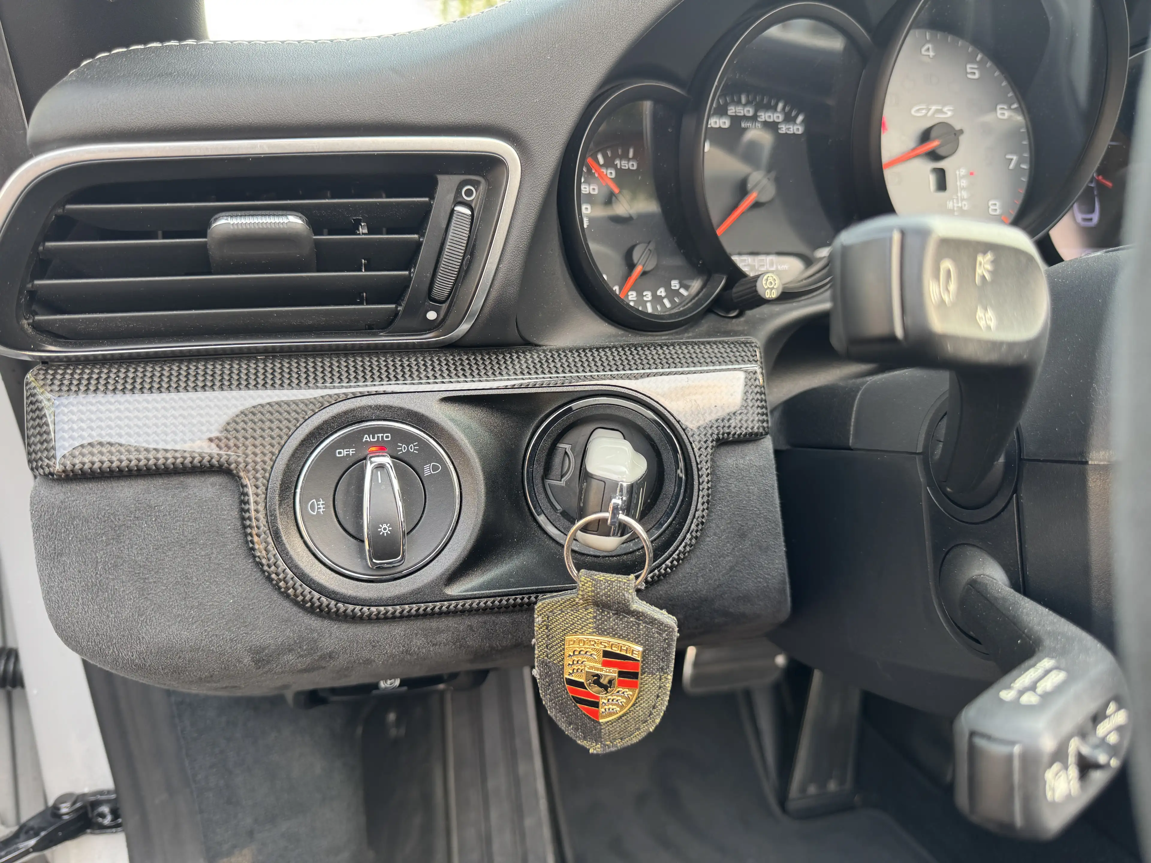 Porsche 991 991.2 Carrera 4 GTS Cabriolet Chrono Paket Memory Approved 6.2027 — photo 12