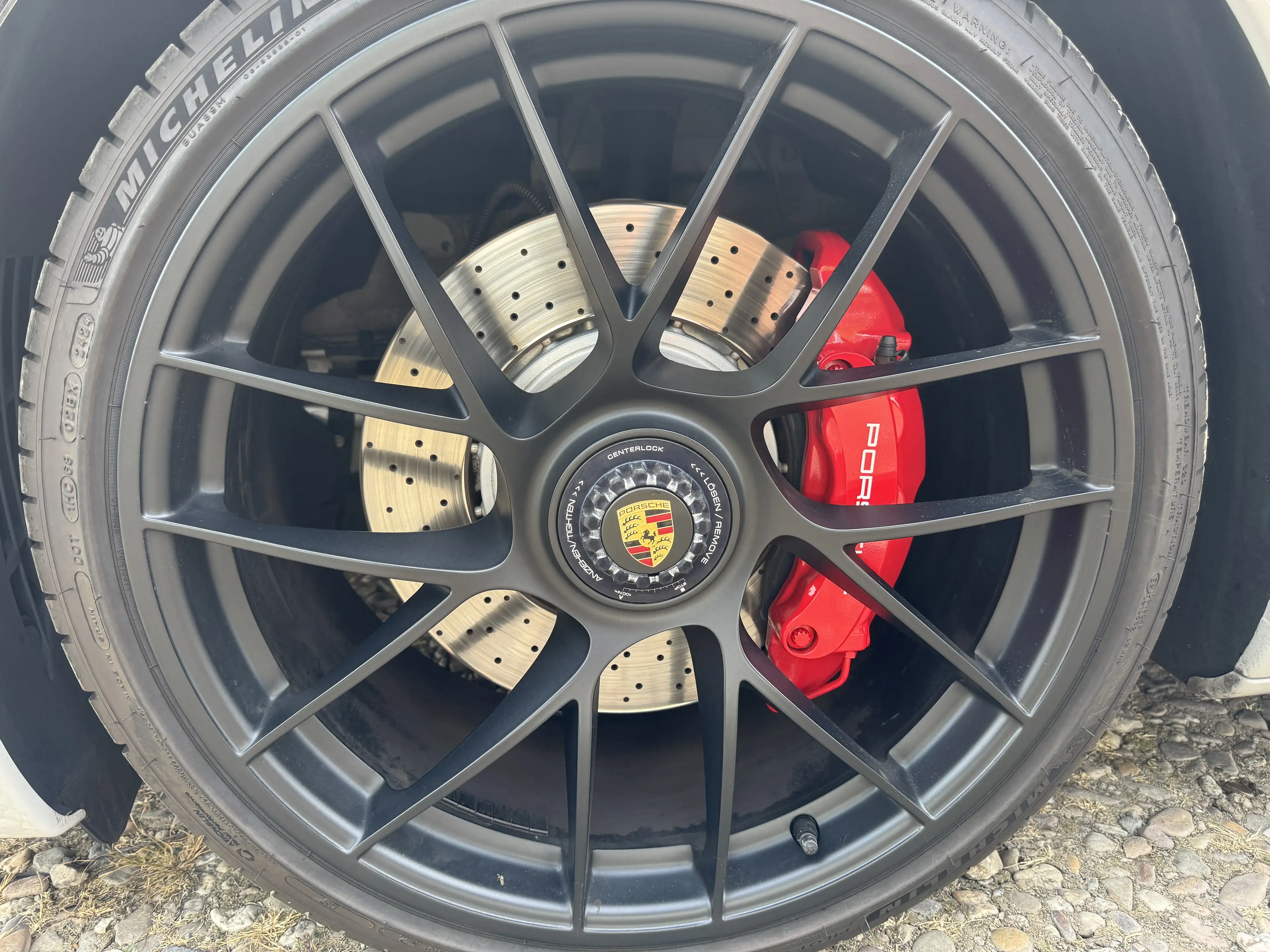 Porsche 991 991.2 Carrera 4 GTS Cabriolet Chrono Paket Memory Approved 6.2027 — photo 8