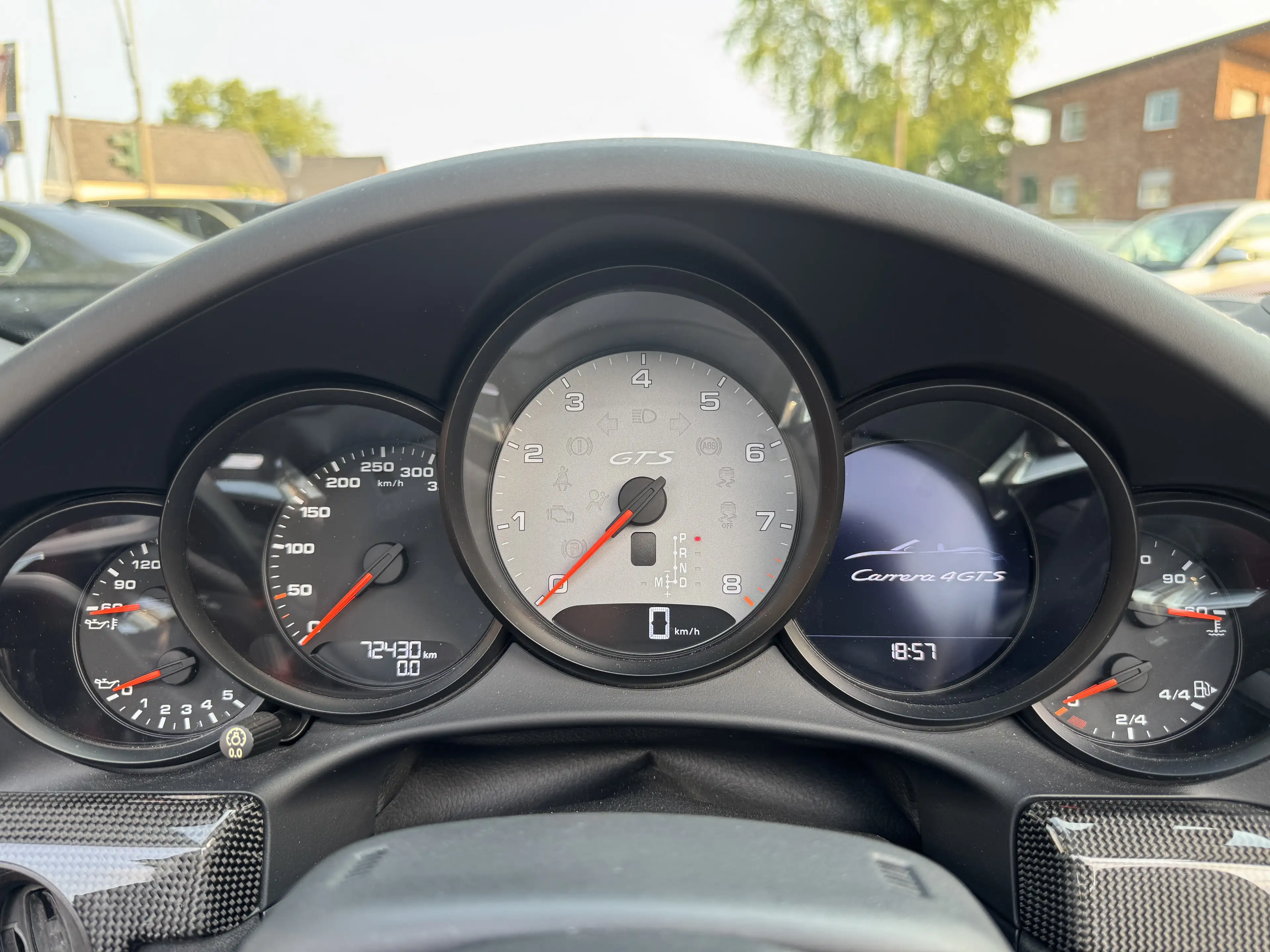 Porsche 991 991.2 Carrera 4 GTS Cabriolet Chrono Paket Memory Approved 6.2027 — photo 19