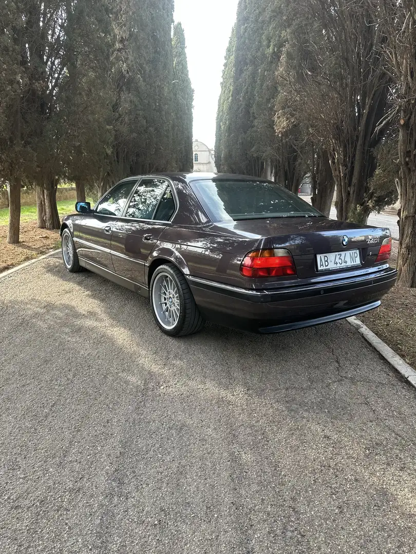 BMW 740 V8 MANUALE - 2