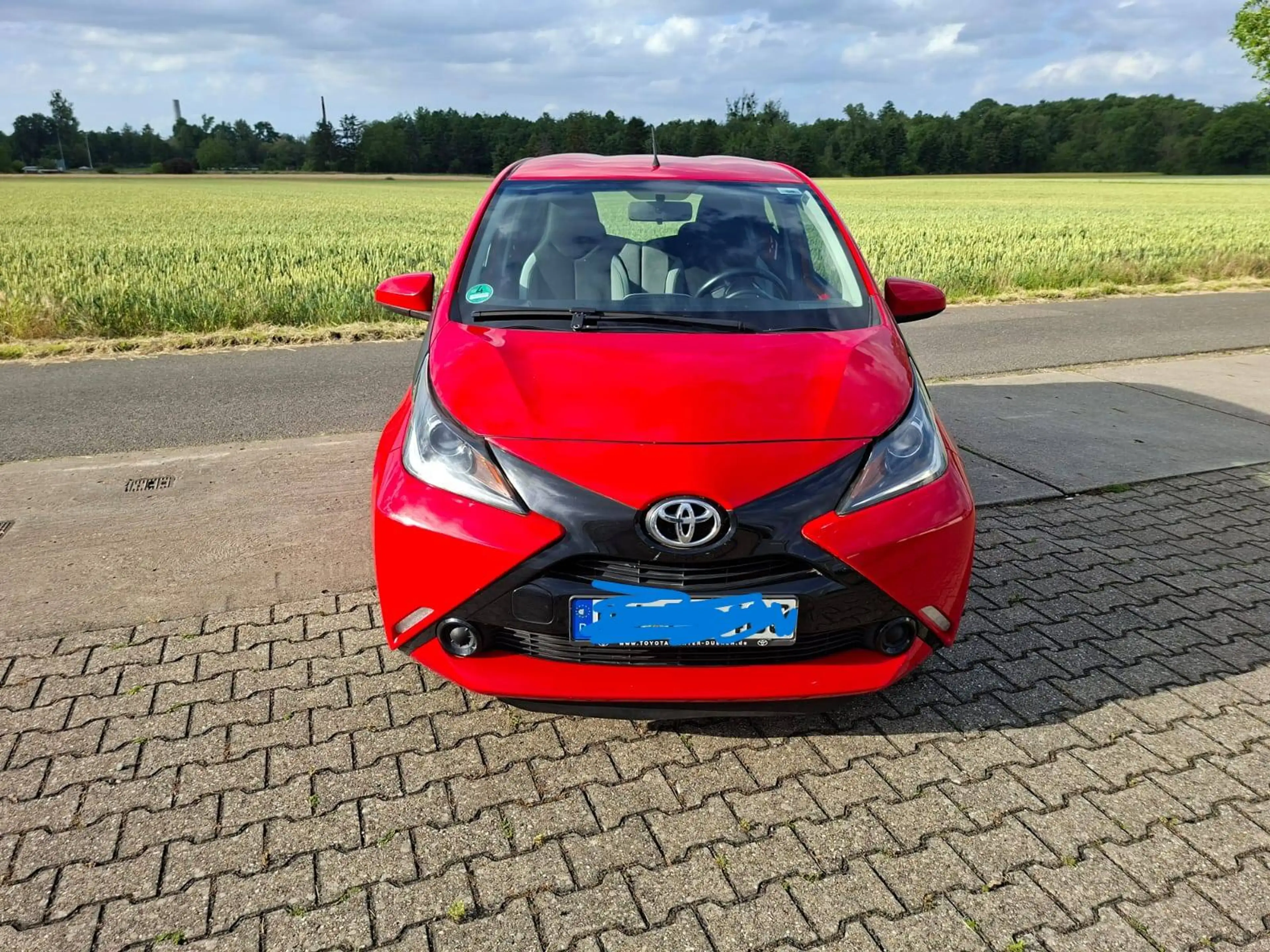Toyota Aygo x-play Top Zustand Wenig gelaufen ,Klima — photo 8