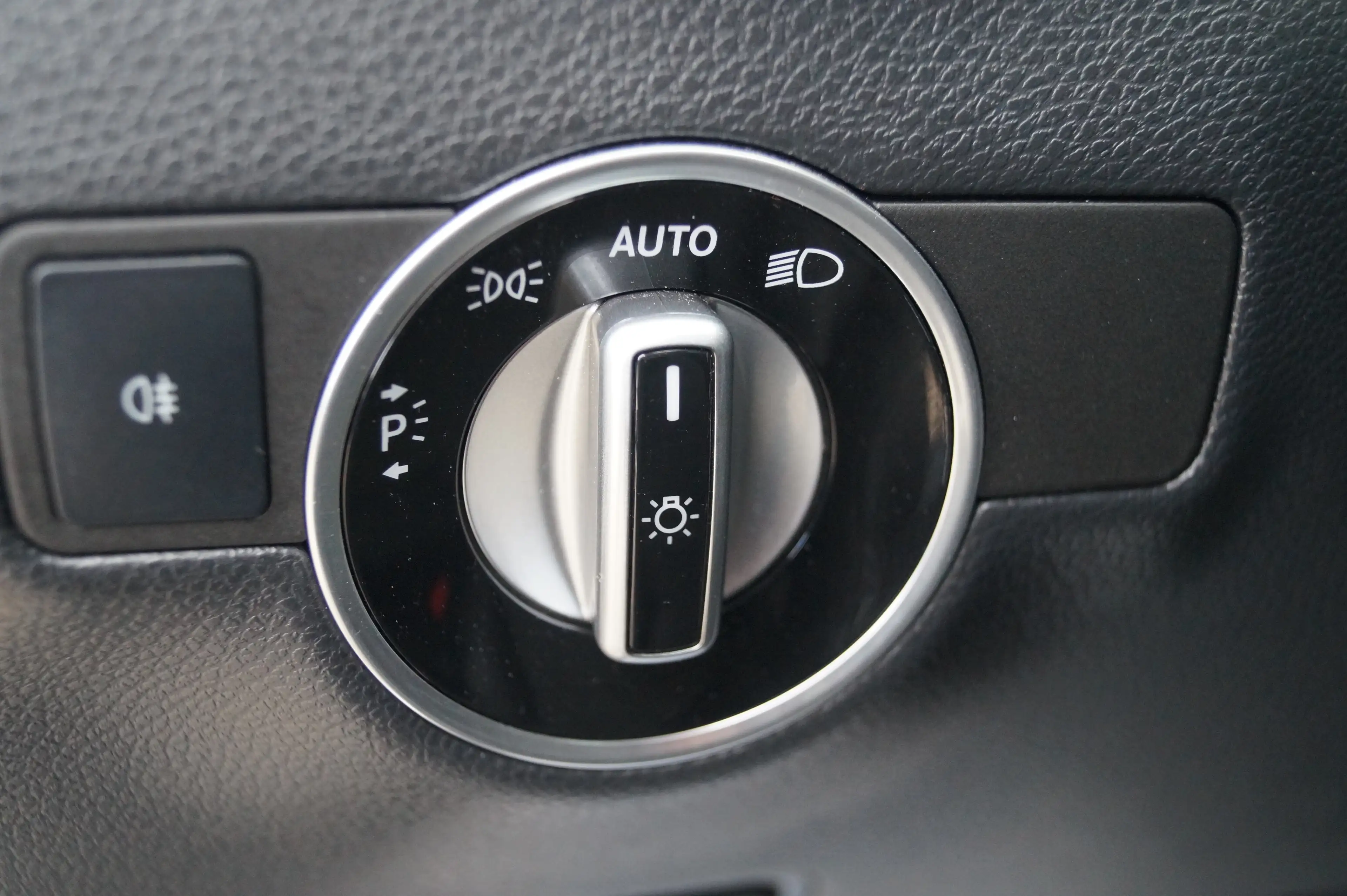 Mercedes-Benz B 220 B 220 d Urban Style Edition Pano — photo 14