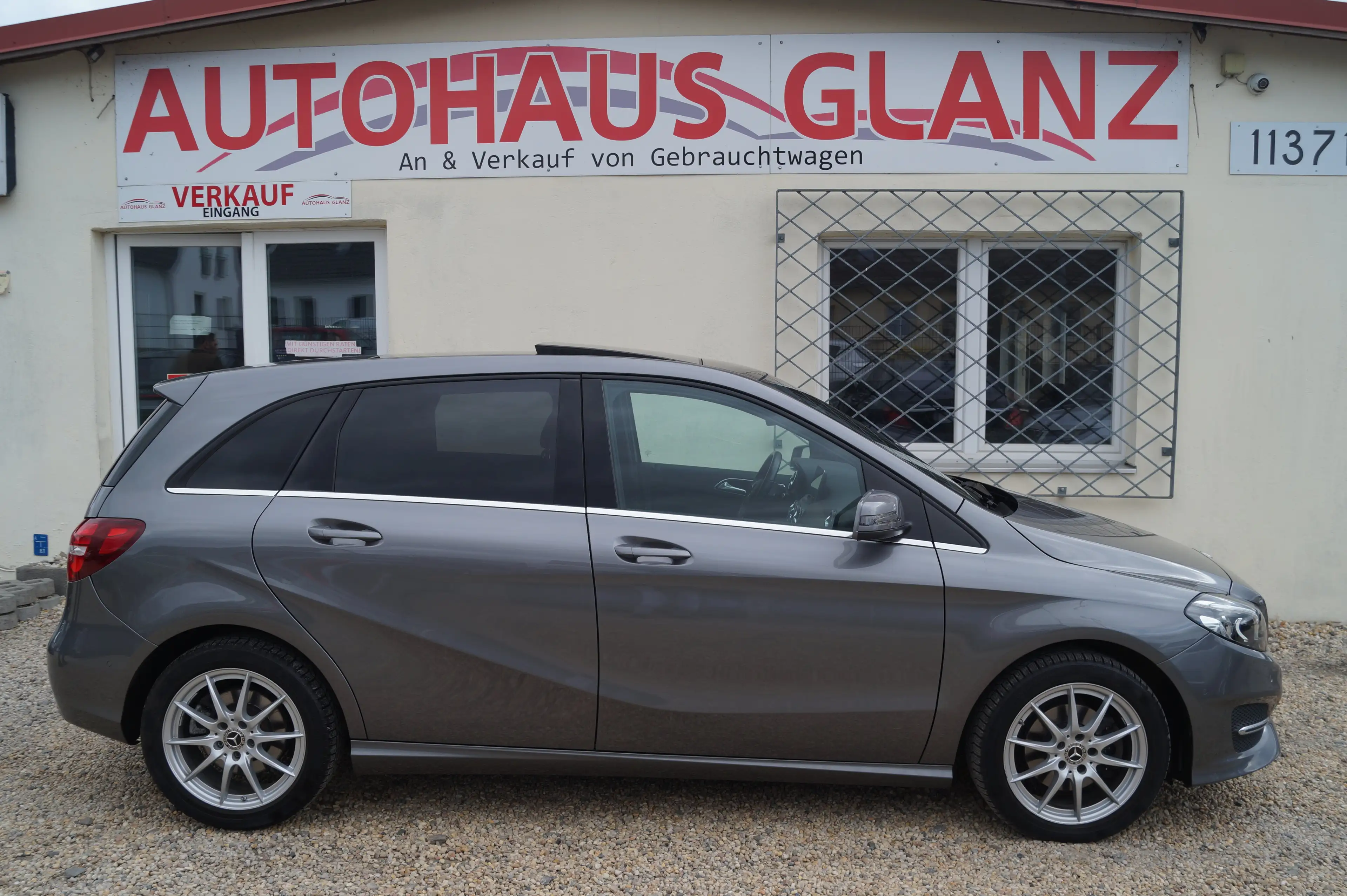 Mercedes-Benz B 220 B 220 d Urban Style Edition Pano — photo 6