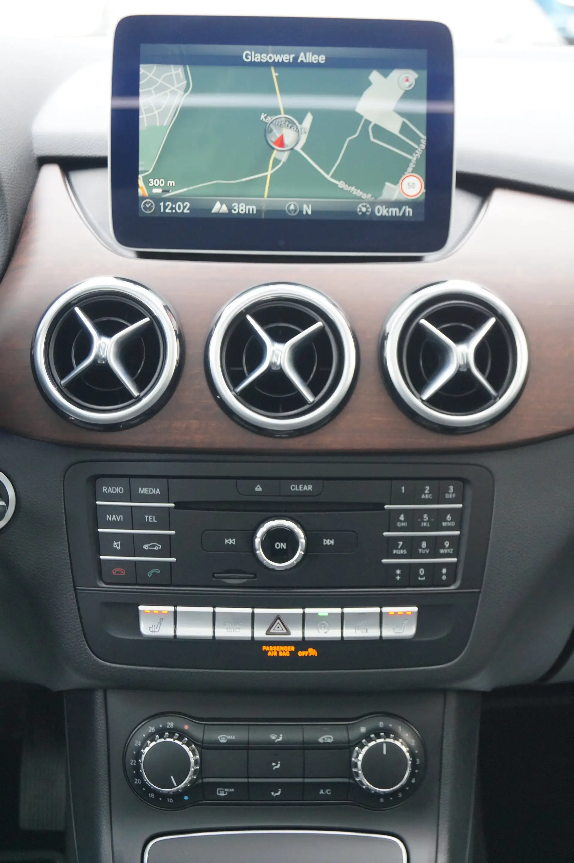 Mercedes-Benz B 220 B 220 d Urban Style Edition Pano — photo 11