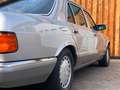 Mercedes-Benz 560 SEL W126 300PS, volle Historie, 1a Zustand Argent - thumbnail 7