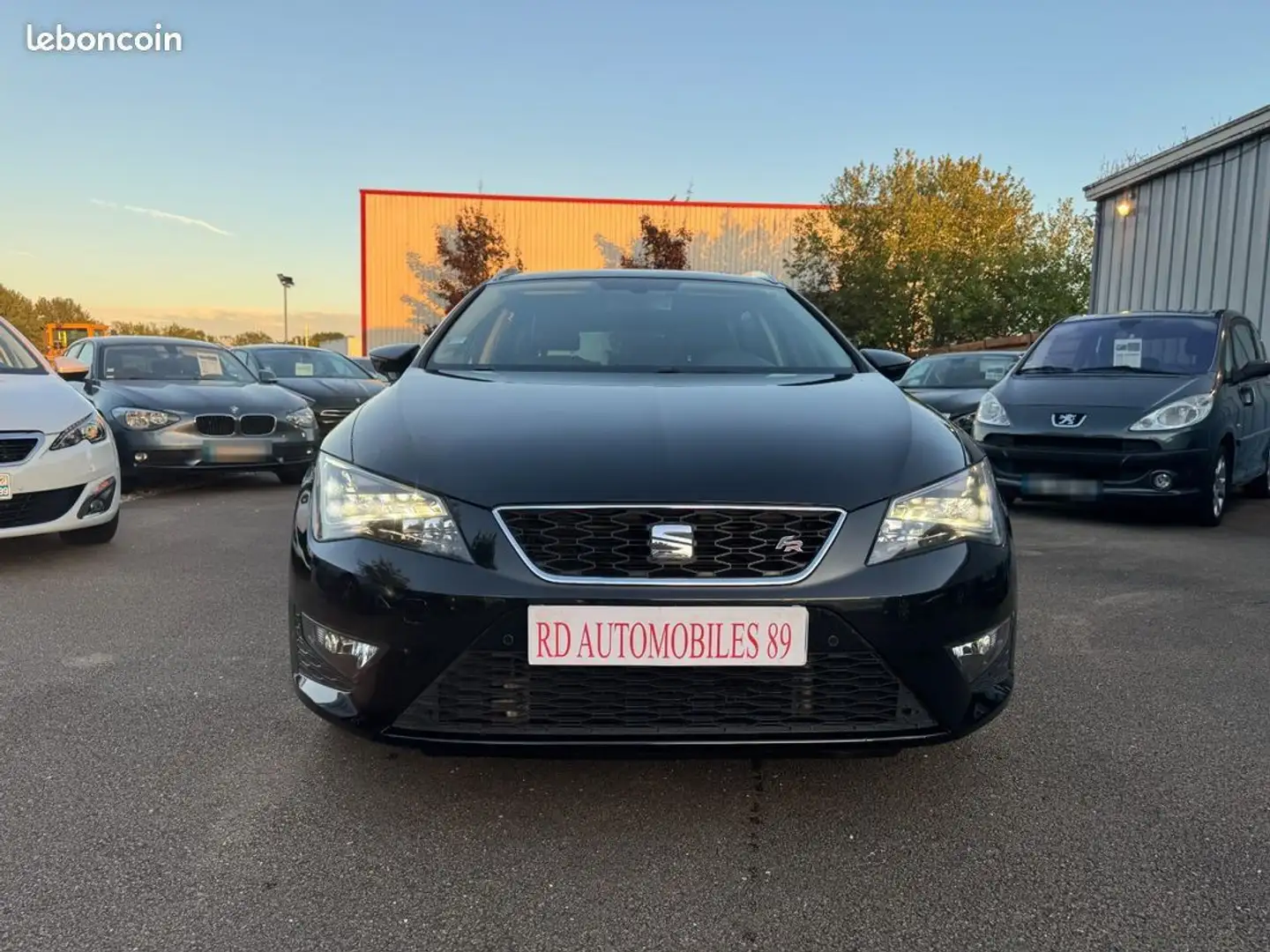 SEAT Leon 2l tdi 150 ch fr Schwarz - 1