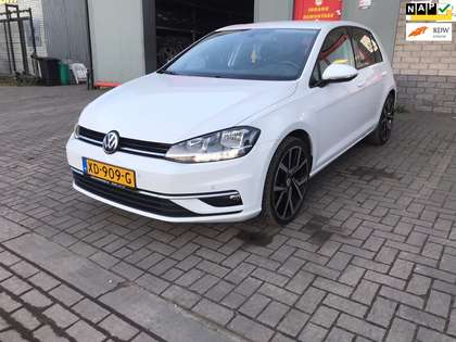 Volkswagen Golf 1.6 TDI Highline Business R