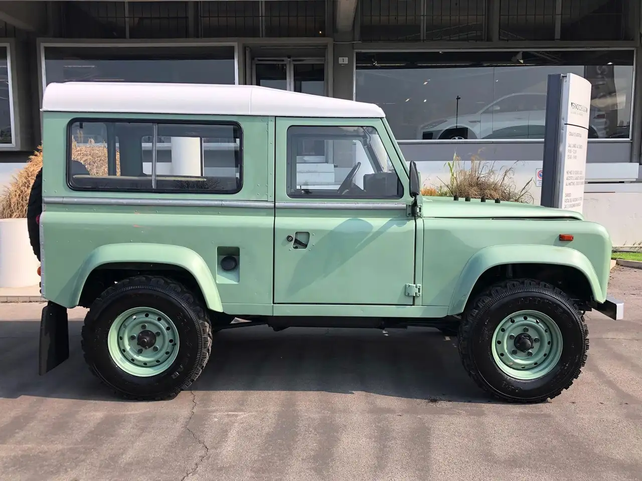 Land Rover Defender 90 2.5 diesel Hard Top Heritage, foto 4