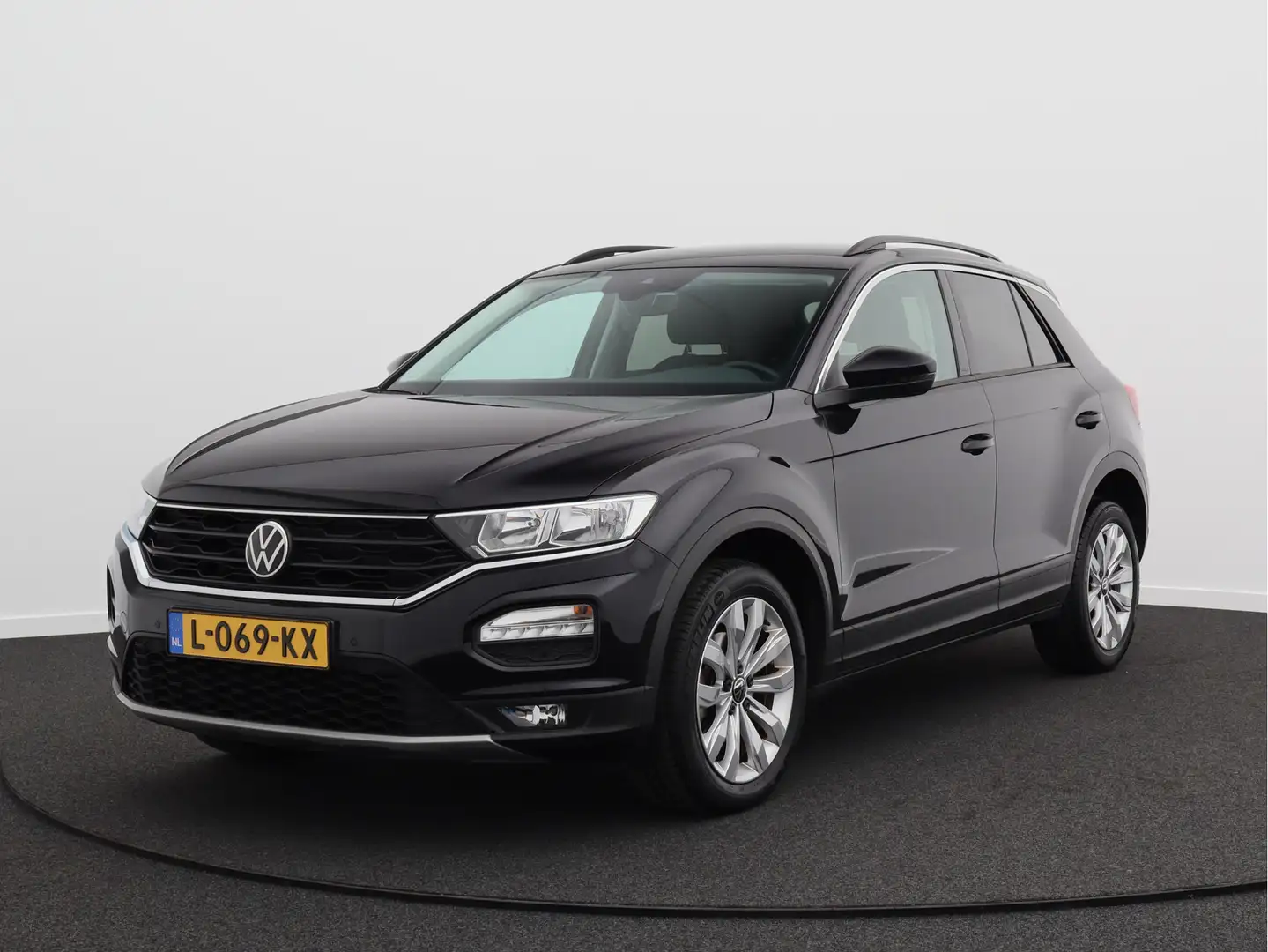 Volkswagen T-Roc 1.0 TSI Style/ lage km/ zeer mooi! Zwart - 1