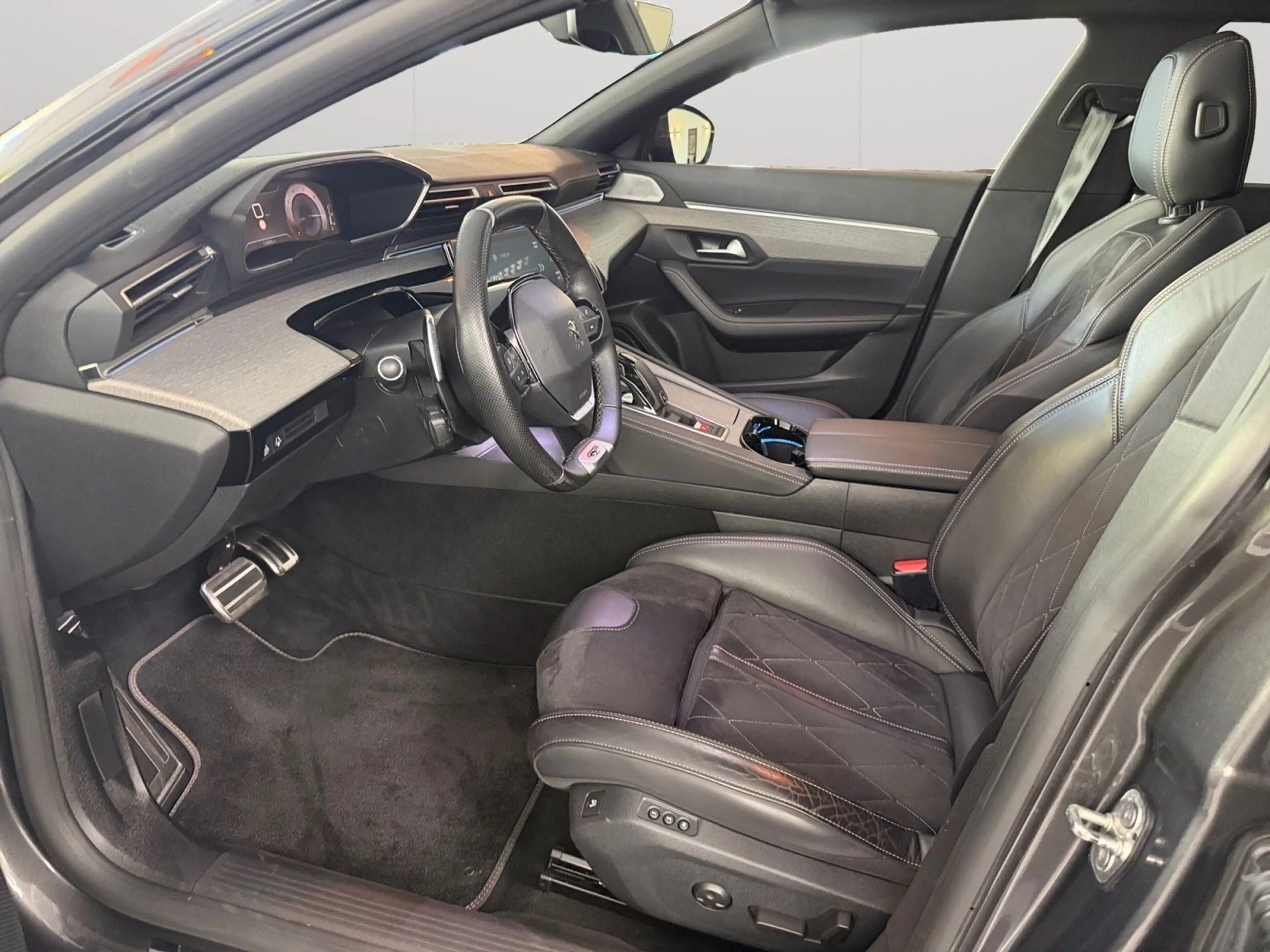 Peugeot 508 GT/8FachAlu/Pano/Keyless/Soundsystem(Focal) — photo 9