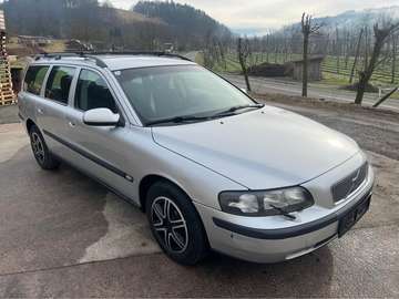 V70 2,4i Pickerl neu!