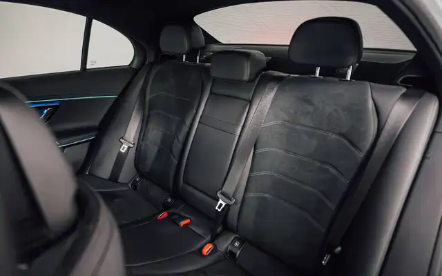 Mercedes-Benz E-Class view 13
