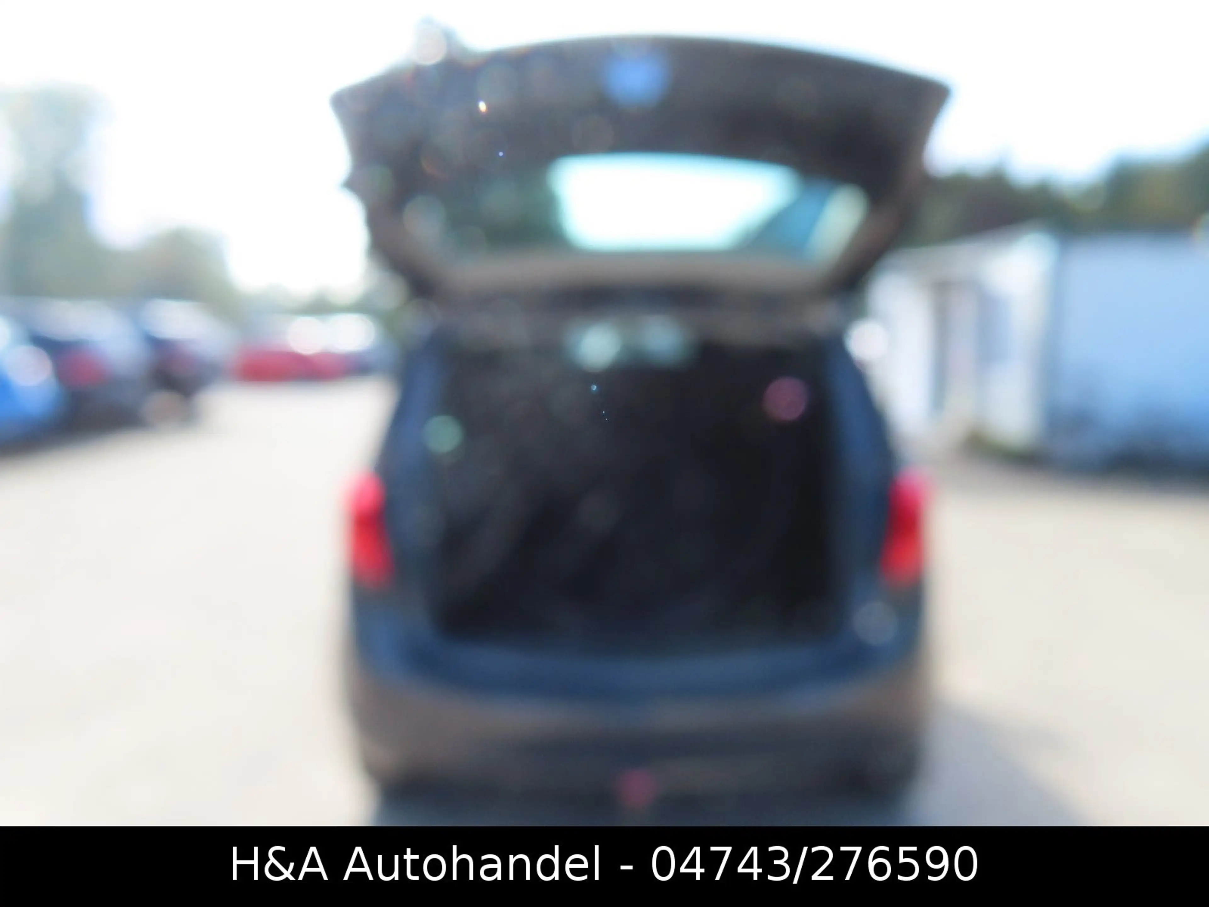 Opel Meriva B Active — photo 11