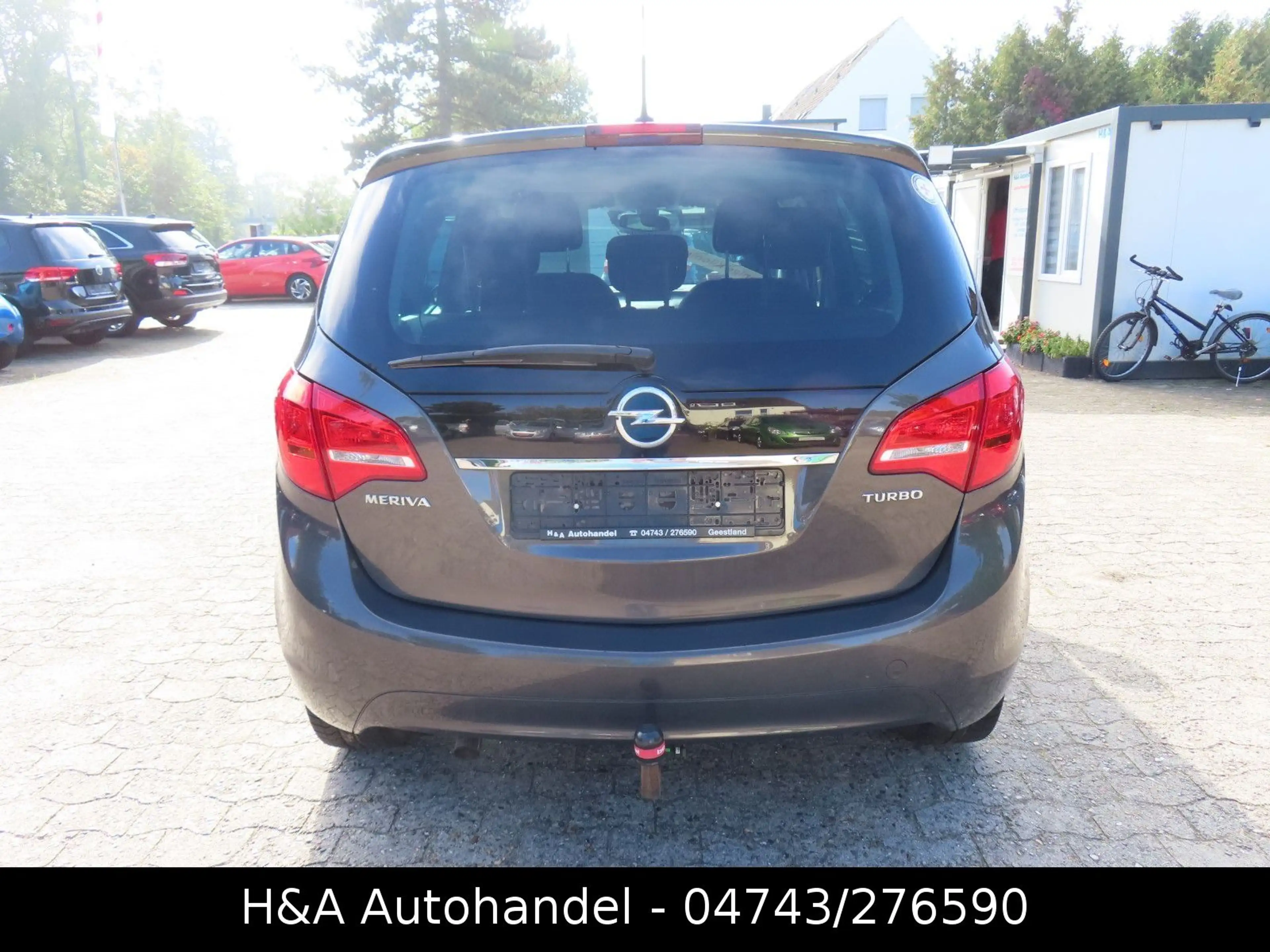 Opel Meriva B Active — photo 6