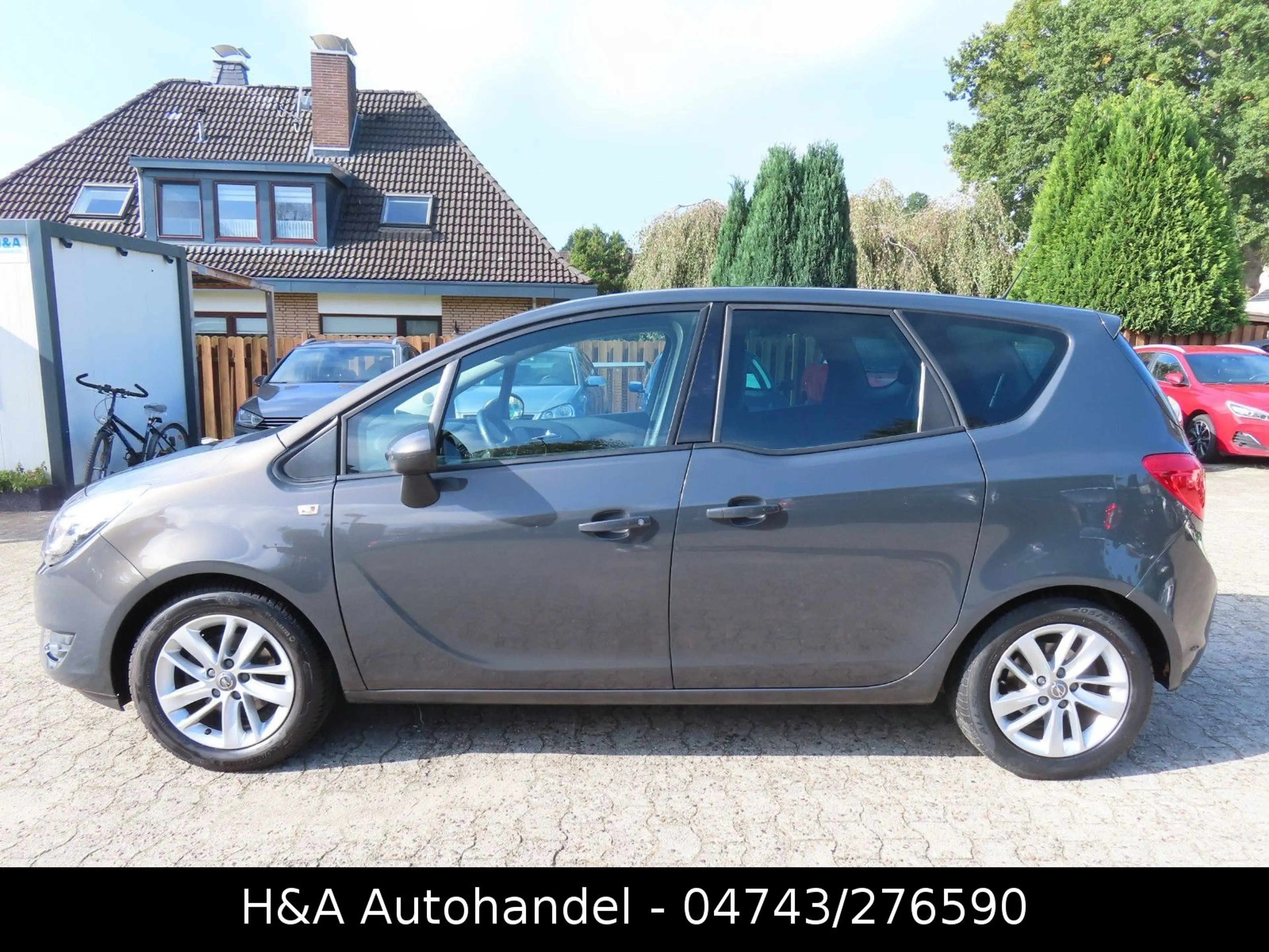 Opel Meriva B Active — photo 4