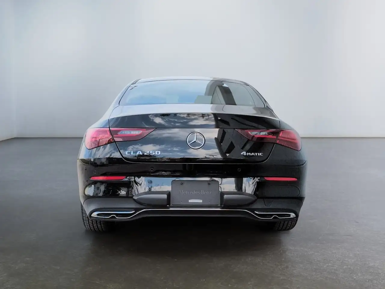 Mercedes-Benz CLA снимка Mercedes-Benz CLA