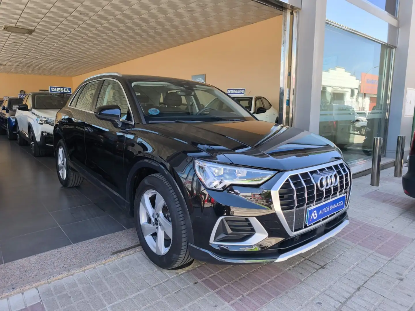 Audi Q3 35 TDI Advanced S tronic 110kW Negro - 2