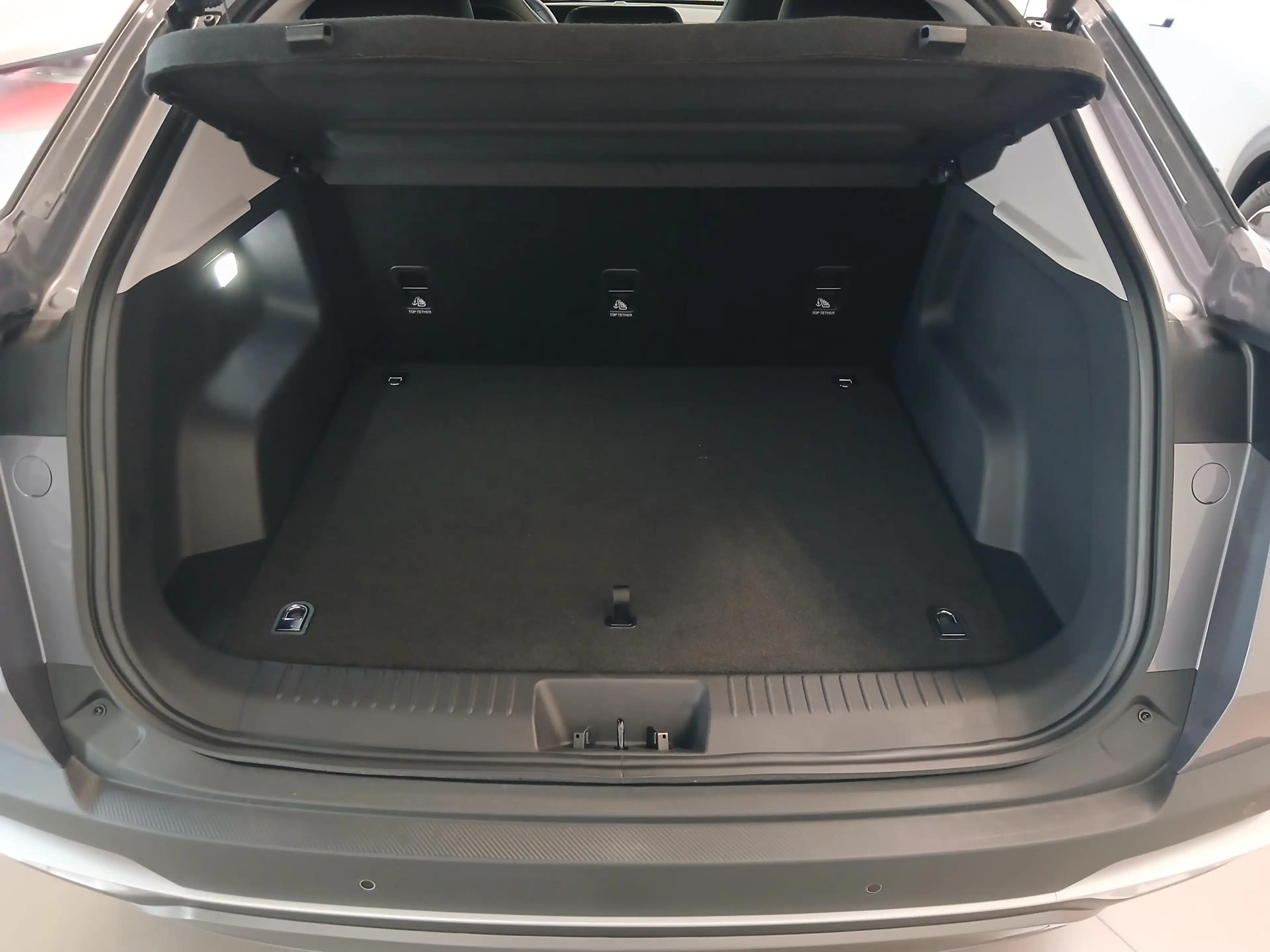 Omoda 5 Omoda 5 HEV Premium — photo 4
