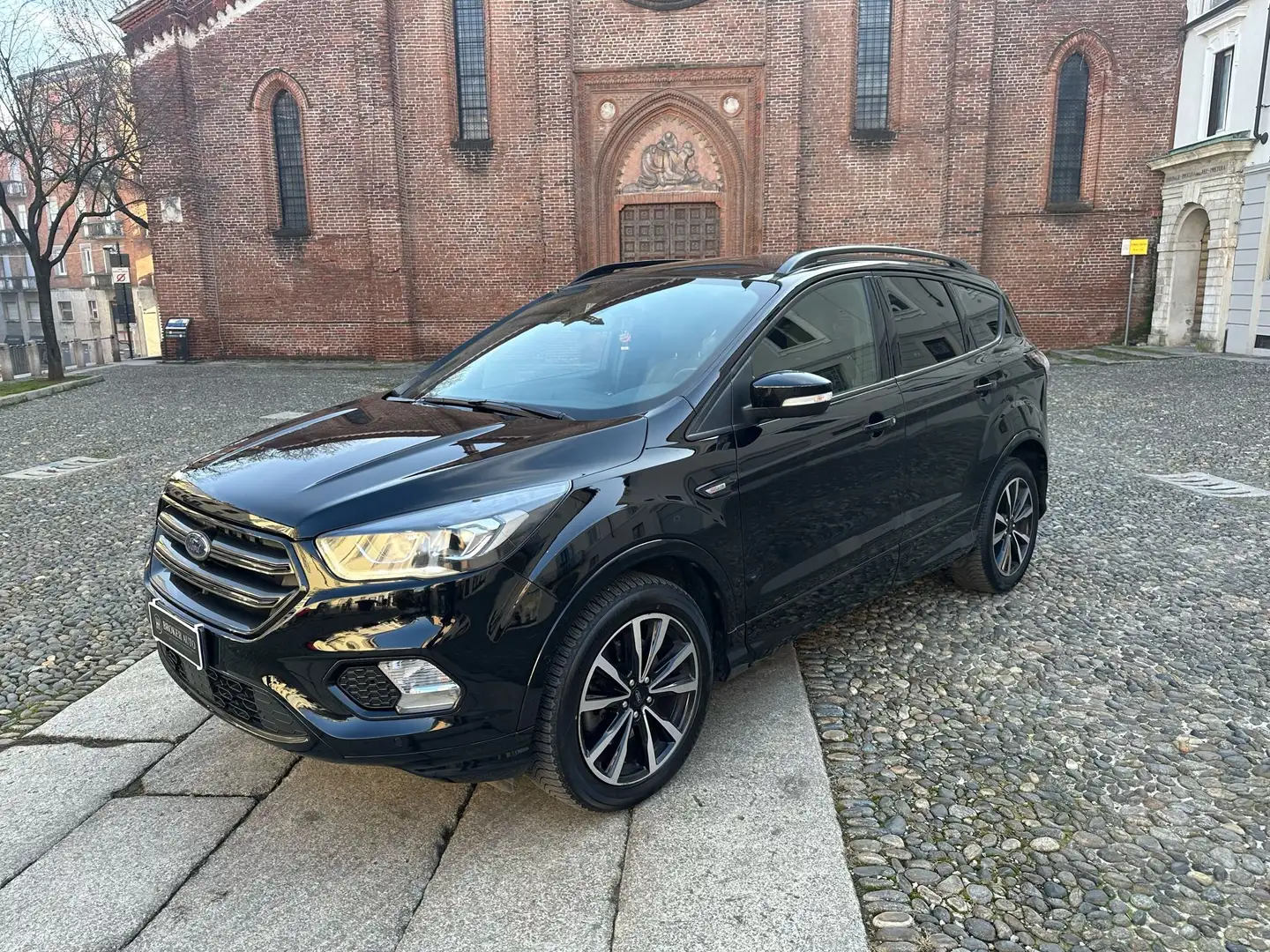 Ford Kuga 2.0 tdci ST-Line s Nero - 2