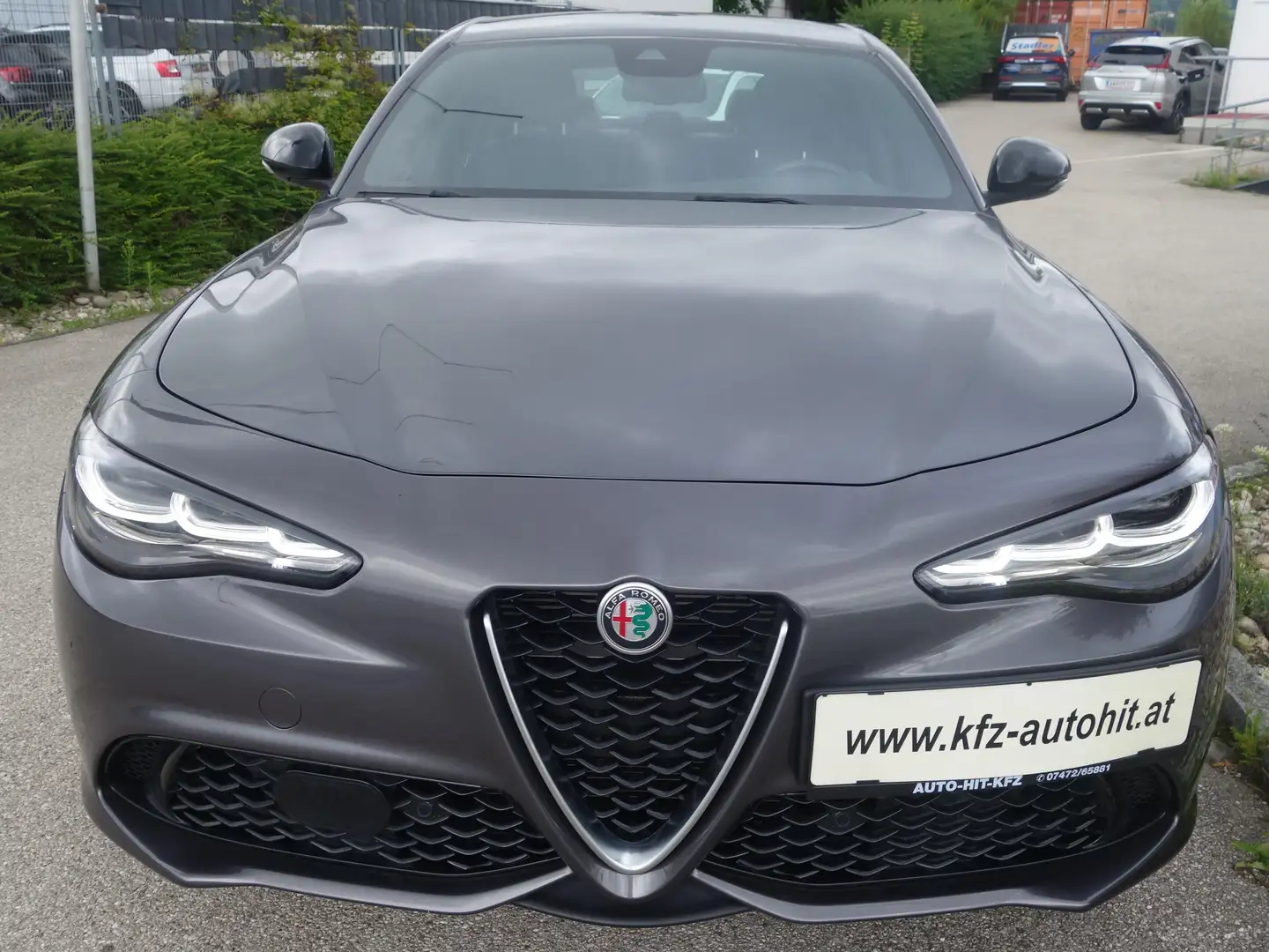 Alfa Romeo Giulia Ti 2,0 280 AT8 Q4  ***leasingfähig*** Grau - 2
