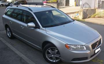 V70 2.4d Momentum 163cv-leggi bene-