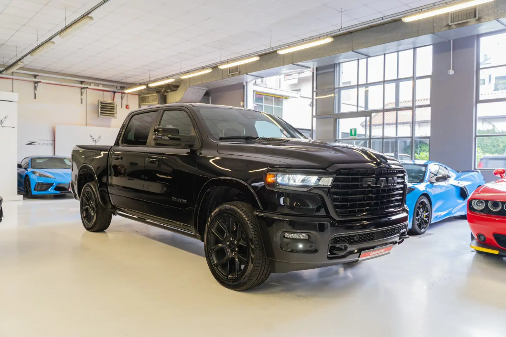 Dodge RAM NUOVO RAM 2025 LARAMIE NIGHT PREMIUM 3.0L Twin-Tu Nero - 2