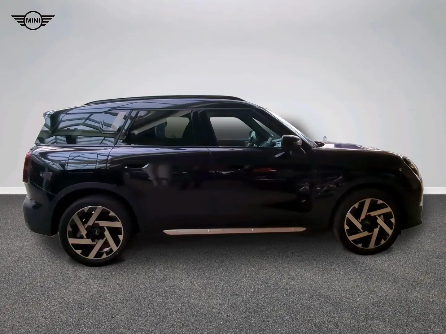 MINI Countryman S All4 Favoured Trim Noir - 2