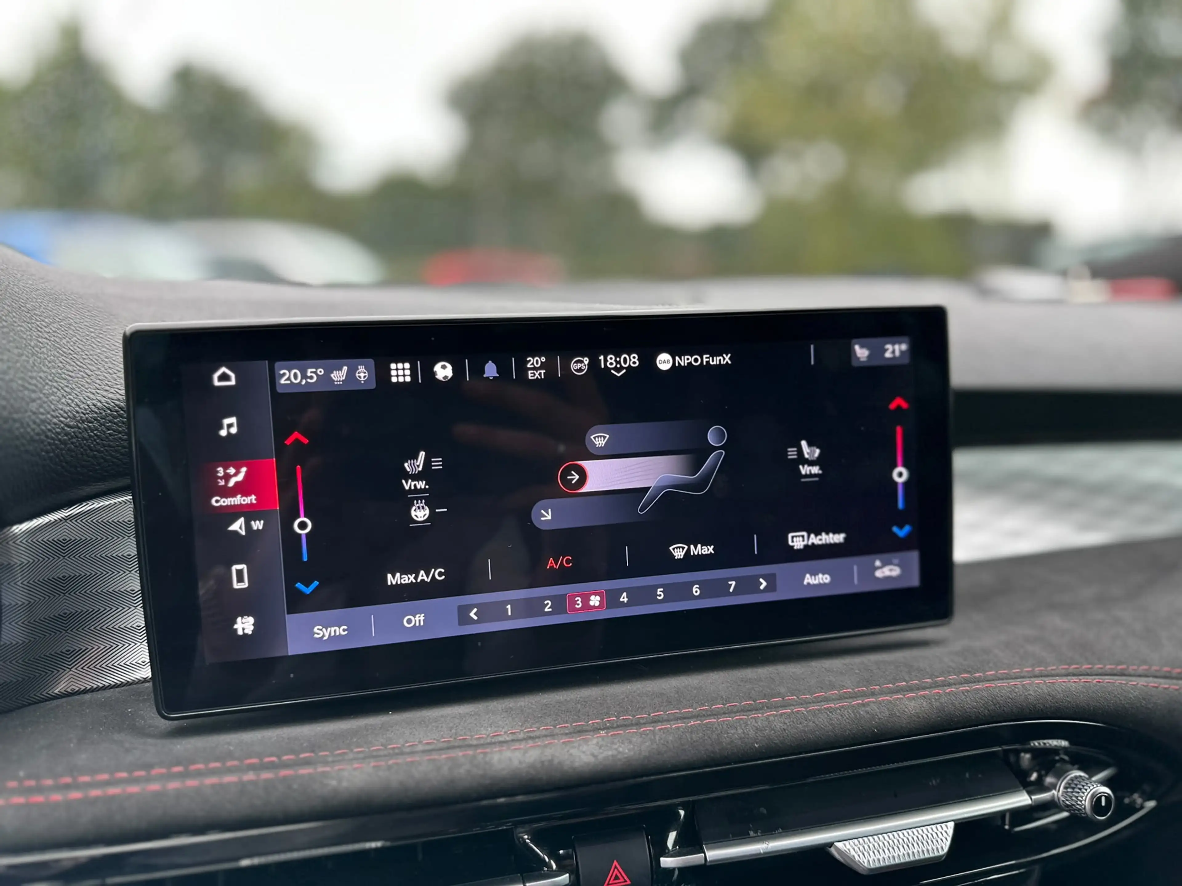 Alfa Romeo Tonale 1.5T Hybrid Veloce | Automaat | Carplay | LED | 36 — photo 31