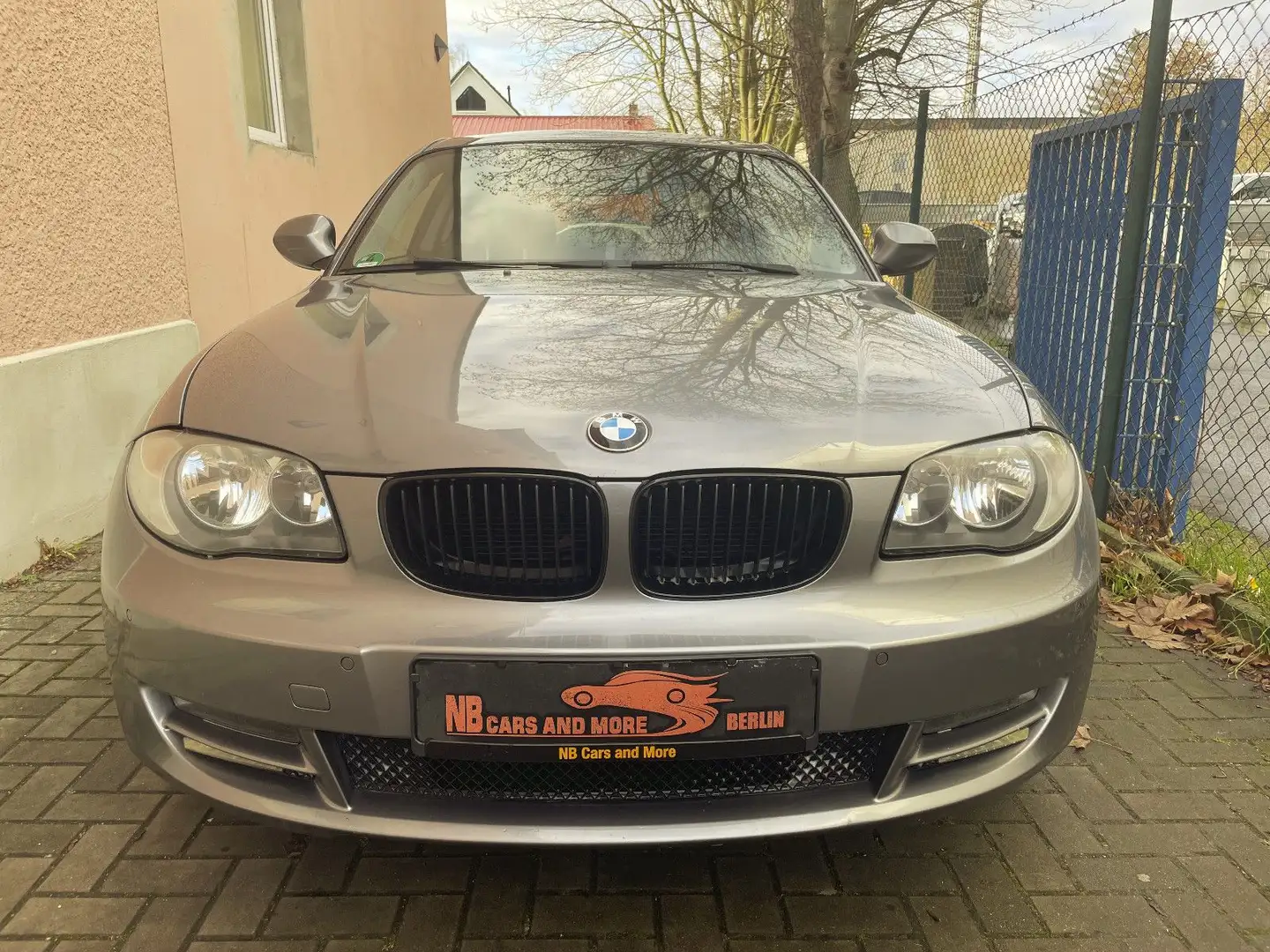 BMW 120 d Coupe Automatik 18Zoll!!! Grau - 2